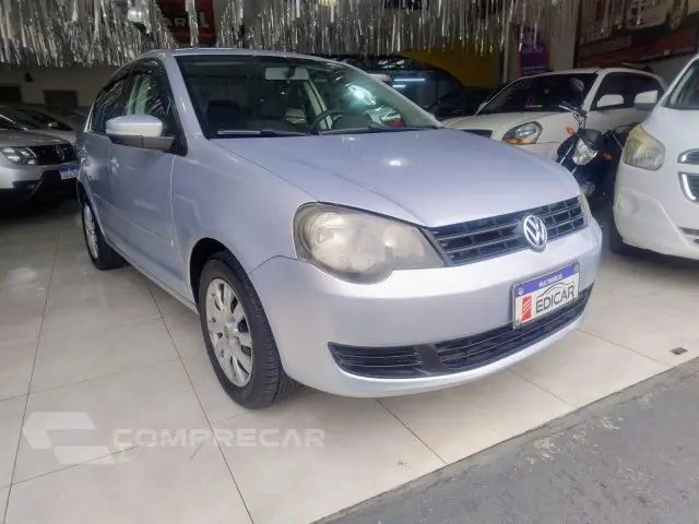 POLO SEDAN - 1.6 MI 8V 4P MANUAL