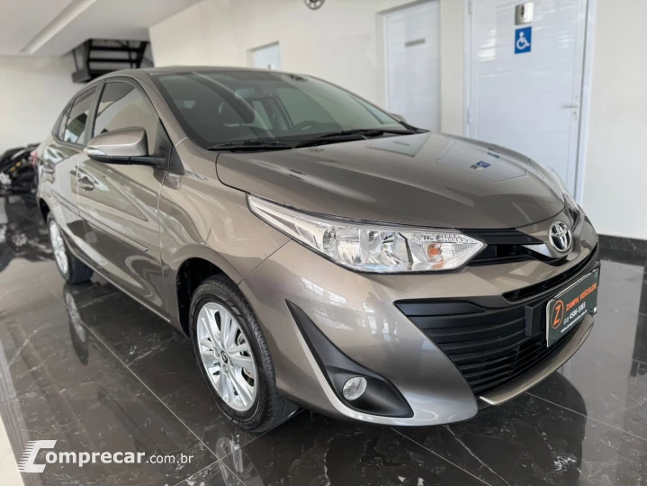YARIS 1.5 16V Sedan XL