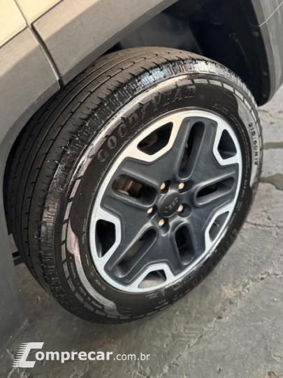 Renegade1.8 4x2 Flex 16V Aut.