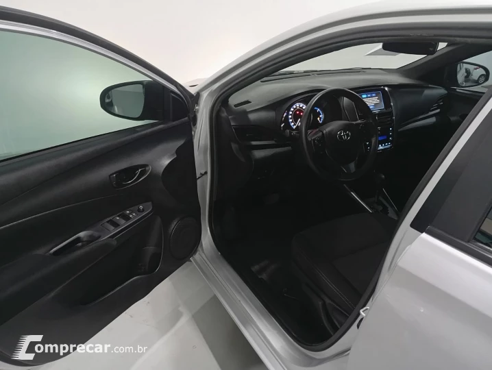 YARIS 1.5 16V XL
