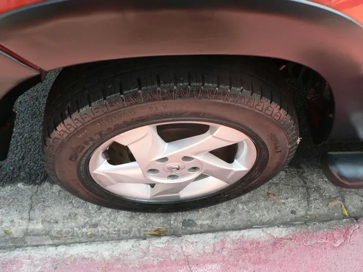 Duster 2.0 Dynamique 4X2 16V Flex 4P Automático