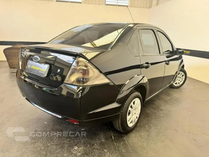 FIESTA 1.6 SE SEDAN 8V FLEX 4P MANUAL