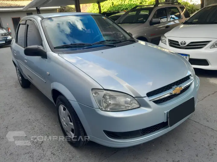CLASSIC 1.0 MPFI Sedan 8V