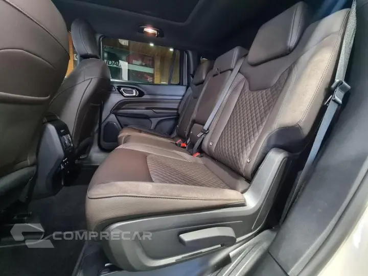 Commander Overl. 2.2 TD 4x4 Diesel Aut.