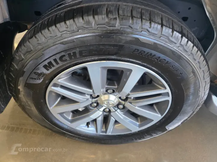 HILUX SW4 2.8 SRX 4X4 7 Lugares 16V Turbo Intercooler