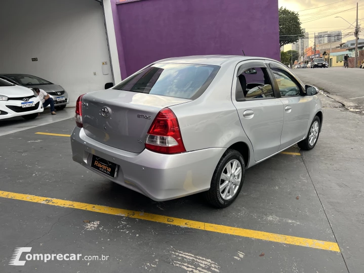 ETIOS 1.5 Platinum Sedan 16V