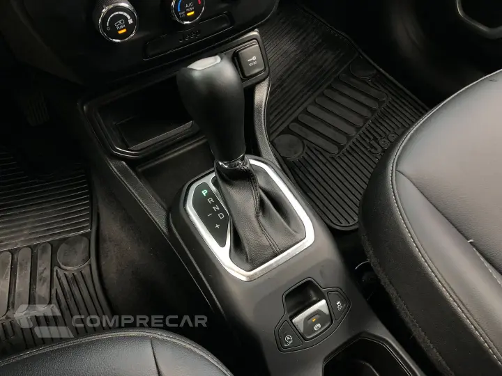 Renegade 1.8 16V Flex 4P Automático
