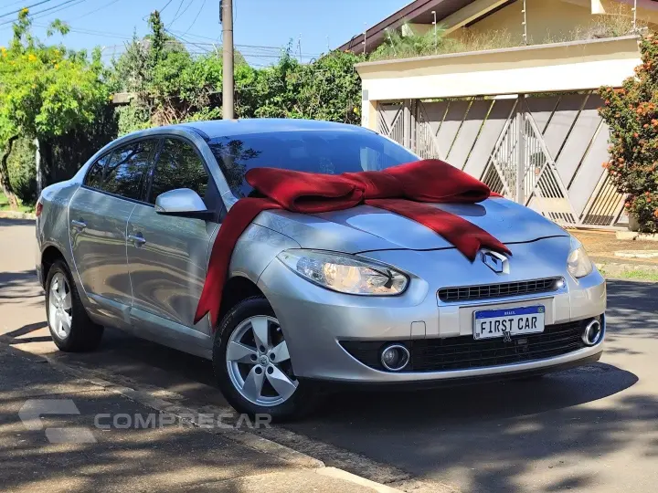 FLUENCE 2.0 DYNAMIQUE 16V FLEX 4P AUTOMÁTICO