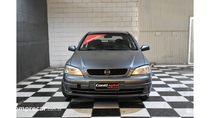 ASTRA HATCH - 1.8 MPFI GL 8V 2P MANUAL