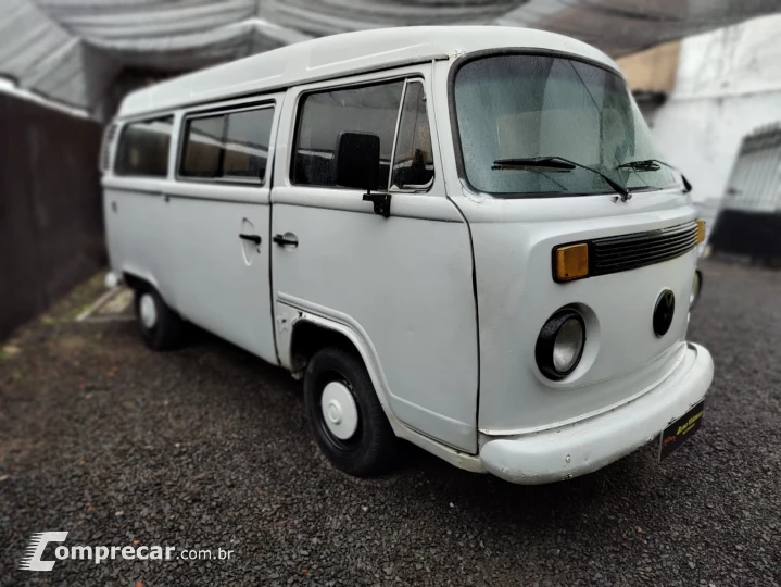 KOMBI 1.6 MI STD Lotação 8V