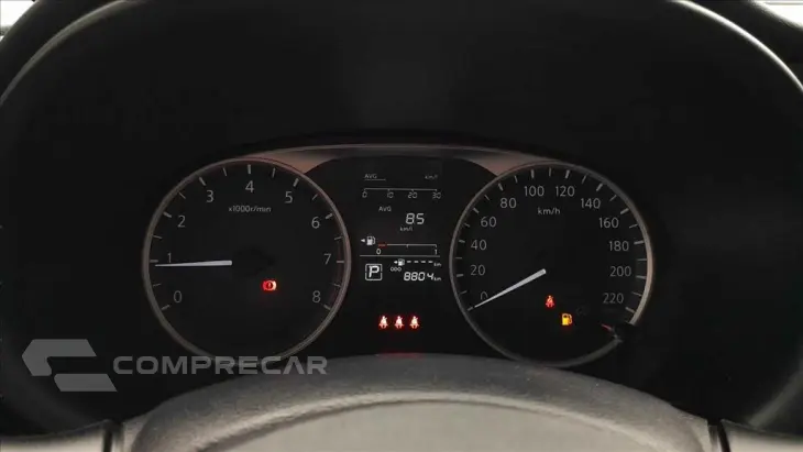 KICKS PLAY 1.6 16V FLEXSTART SENSE XTRONIC