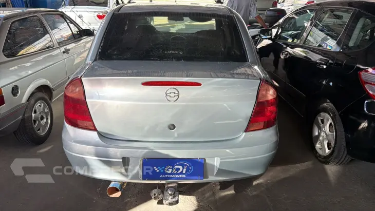 CORSA 1.4 MPFI Premium Sedan 8V