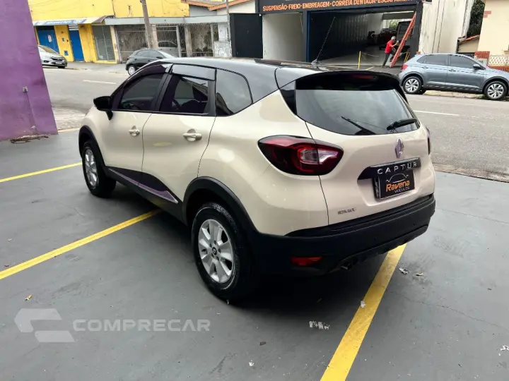CAPTUR Life 1.6 16V Flex 5p Aut.