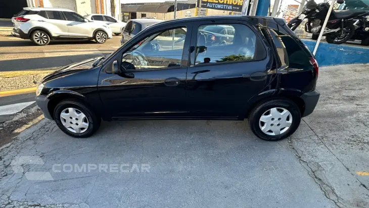 CELTA 1.0 MPFI Life 8V