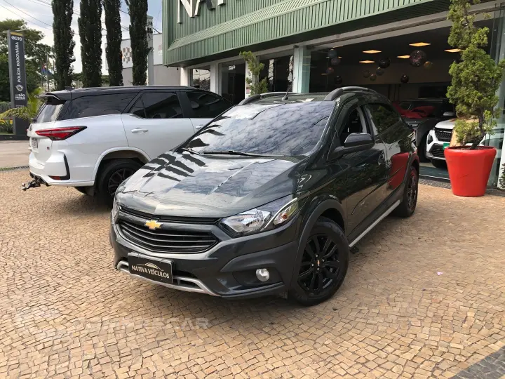 Onix 1.4 Mpfi Activ 8V Flex 4P Automático