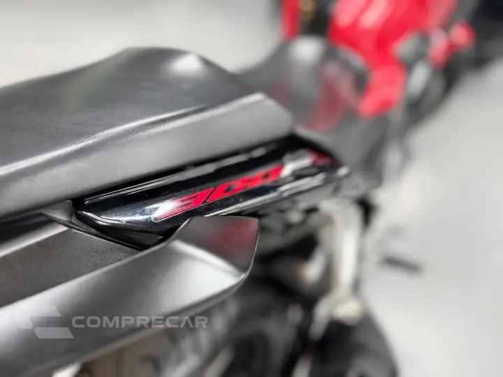 CB 300F Twister Flex