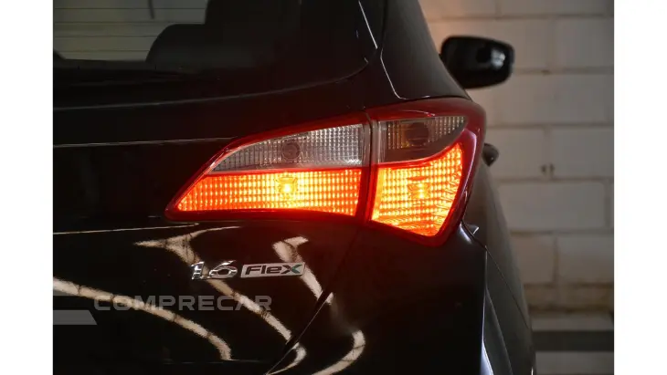 HB20 - 1.6 COMFORT PLUS 16V 4P MANUAL