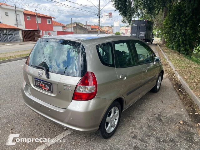 FIT - 1.4 LXL 8V 4P AUTOMÁTICO