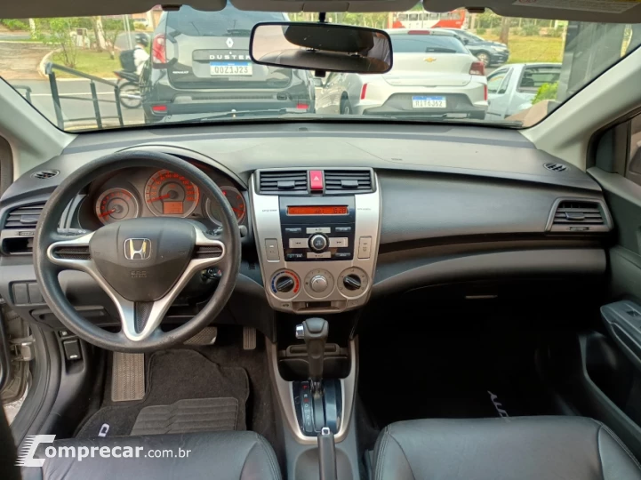 CITY 1.5 LX Sedan 16V