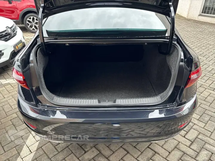 JETTA R-Line 250 TSI 1.4 Flex 16V Aut.