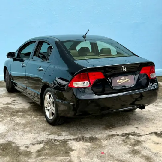 Civic Sedan EXS 1.8/1.8 Flex 16V Aut. 4p