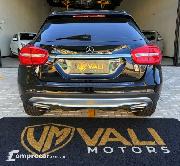 GLA 200 Vision 1.6/1.6 TB 16V Flex Aut.