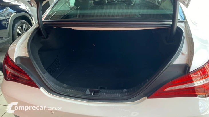 MERCEDES-BENZ CLA 180 1.6 CGI 7G-DCT