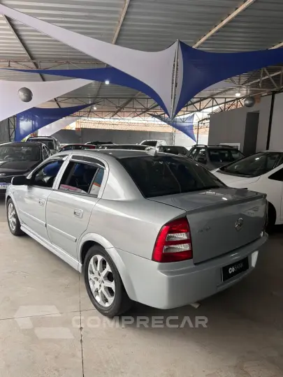 ASTRA 2.0 MPFI Advantage 8V