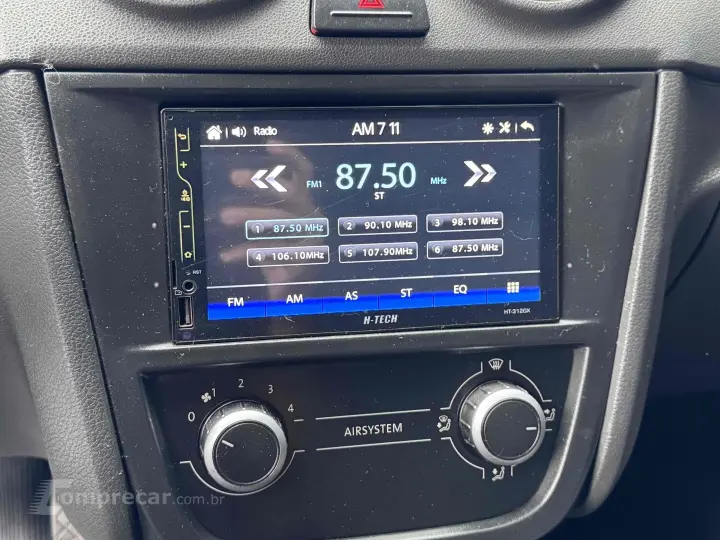 VOYAGE 1.0 MI 8V FLEX 4P MANUAL