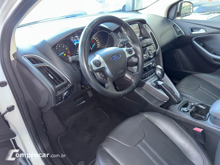 FOCUS 2.0 Titanium Plus Sedan 16V