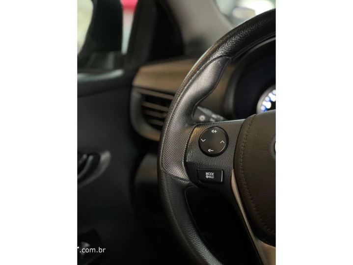 YARIS 1.5 16V FLEX SEDAN XL MULTIDRIVE