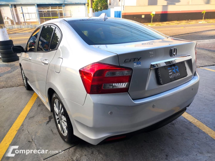CITY 1.5 LX Sedan 16V