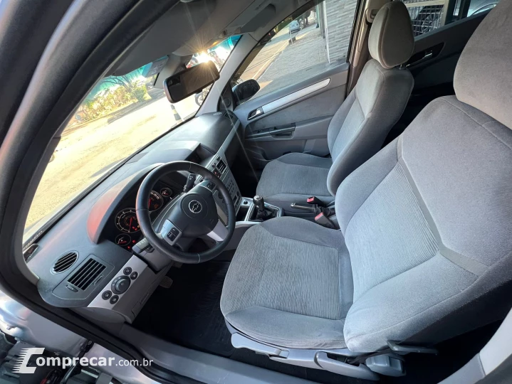 VECTRA 2.0 MPFI Elegance 8V 140cv