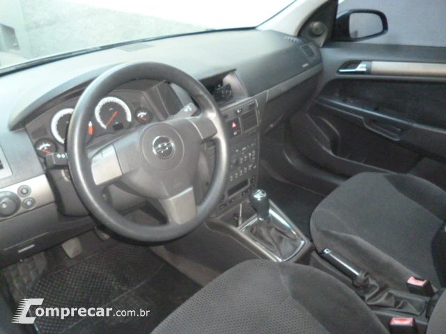 VECTRA 2.0 MPFI GT Hatch 8V