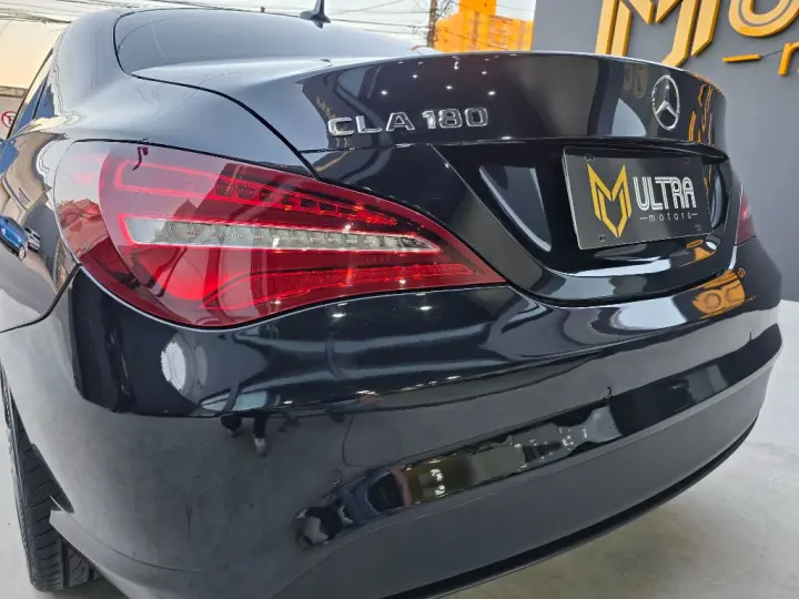 CLA-180 1.6 16V 122cv Aut.