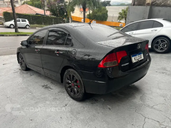 Civic Sed. LXL/LXL SE 1.8 Flex 16V Mec.