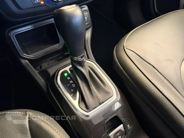 RENEGADE 1.3 T270 TURBO FLEX LONGITUDE AT6