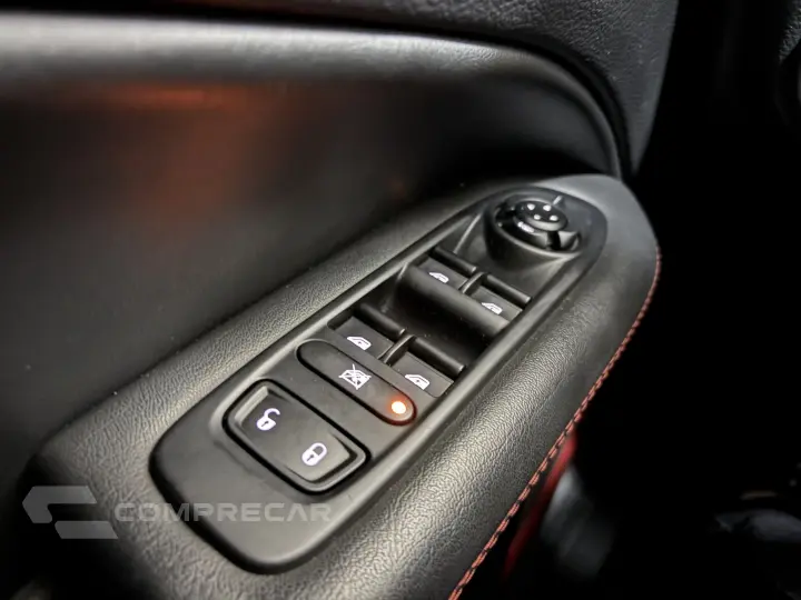 COMPASS 2.0 16V DIESEL TRAILHAWK 4X4 AUTOMÁTICO