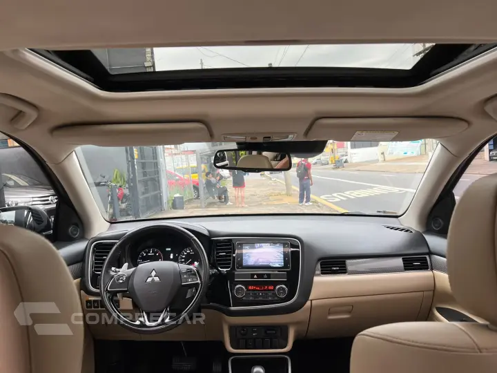 OUTLANDER 2.2 Mivec Di-d Hpe-s AWD