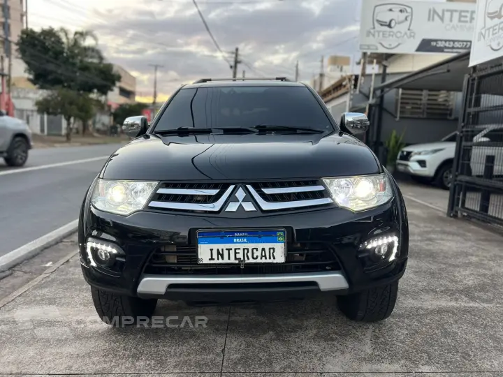 PAJERO DAKAR 3.2 HPE 4X4 7 Lugares 16V Turbo Intercooler