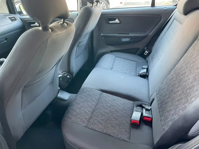 FOX - 1.6 MI 8V 4P MANUAL