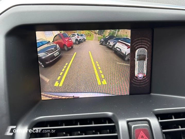XC60 2.4 D5 Momentum AWD
