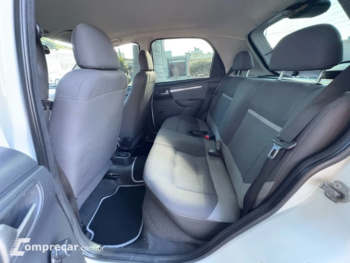 CELTA 1.0 MPFI LT 8V
