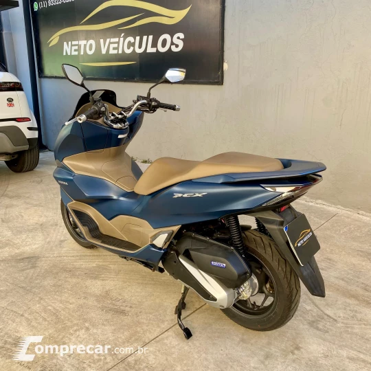 PCX 160 DLX