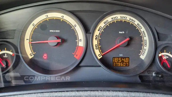 VECTRA 2.0 MPFI GT Hatch 8V
