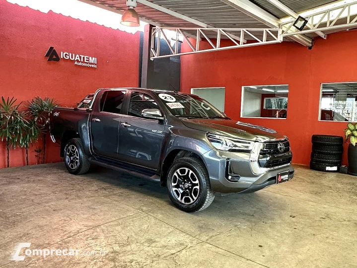 HILUX 2.8 D-4D TURBO DIESEL CD SRX 4X4 AUTOMÁTICO