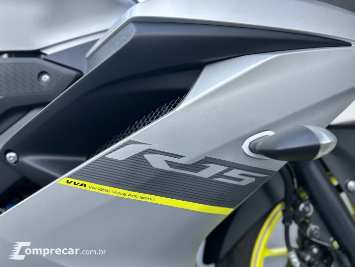 Yzf R15