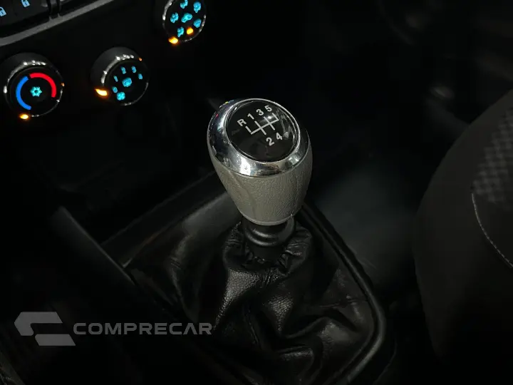ONIX 1.0 MPFI LT 8V FLEX 4P MANUAL