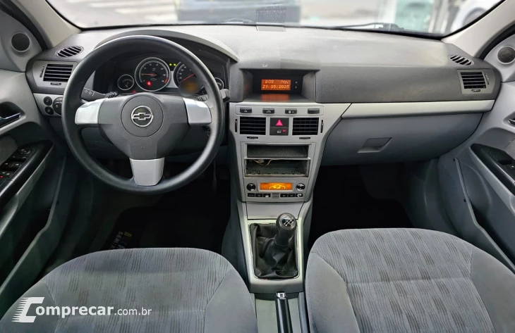 VECTRA 2.0 MPFI Elegance 8V