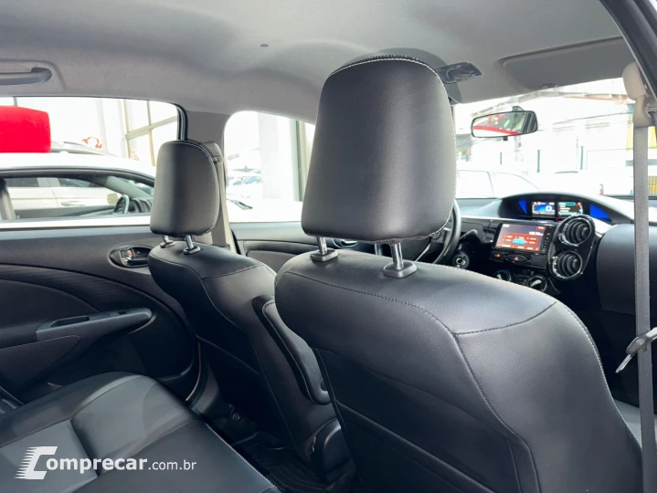 Étios Sedan XLS 1.5